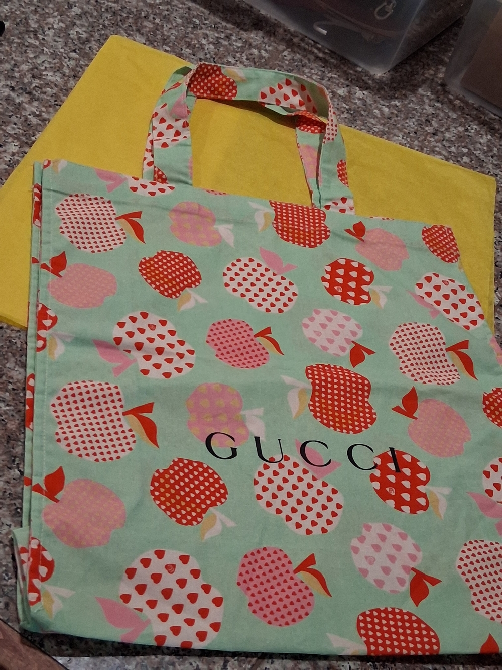 GUCCI VIP/GWP Mint Green Apple Print Tote Bag.NEW